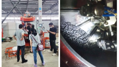 無錫汽車密封件客戶到訪，驗（yàn）收自動滾噴機PR90