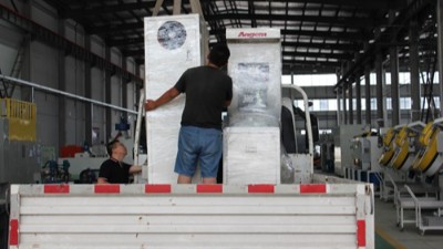 2台襯套縮徑（jìng）機（jī）YS63X100-1M發貨—安（ān）徽汽車橡膠減震客戶