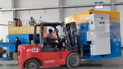 【噴膠機（jī）發貨】羞羞视频在线观看再次成功交付汽車零件自動噴膠機