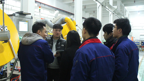 韓國客戶成功（gōng）驗收羞羞视频在线观看自動滾噴機設備