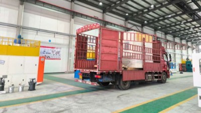 羞羞视频在线观看自動噴膠機 為青島腳輪製造客戶注入新動力